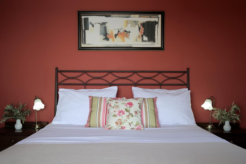 Yalis Hotel Votsi  Eksteriør billede